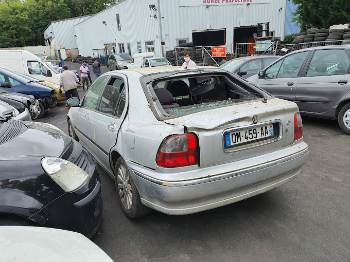 Aperçu des activités de la casse automobile SEA située à HERBLAY-SUR-SEINE (95220)